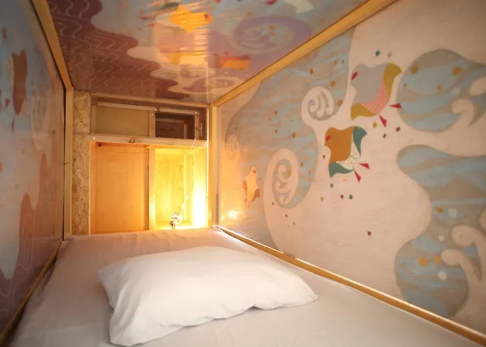 Base Inn Komagome Tokyo