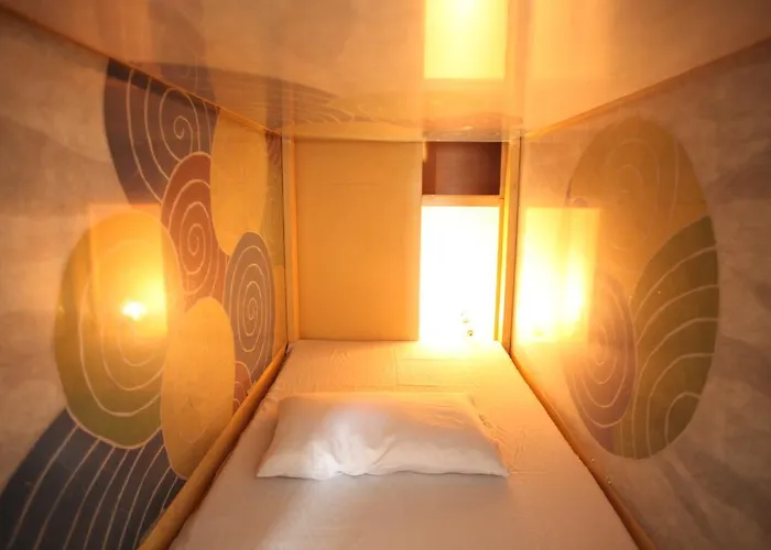 Base Inn Komagome Tokyo